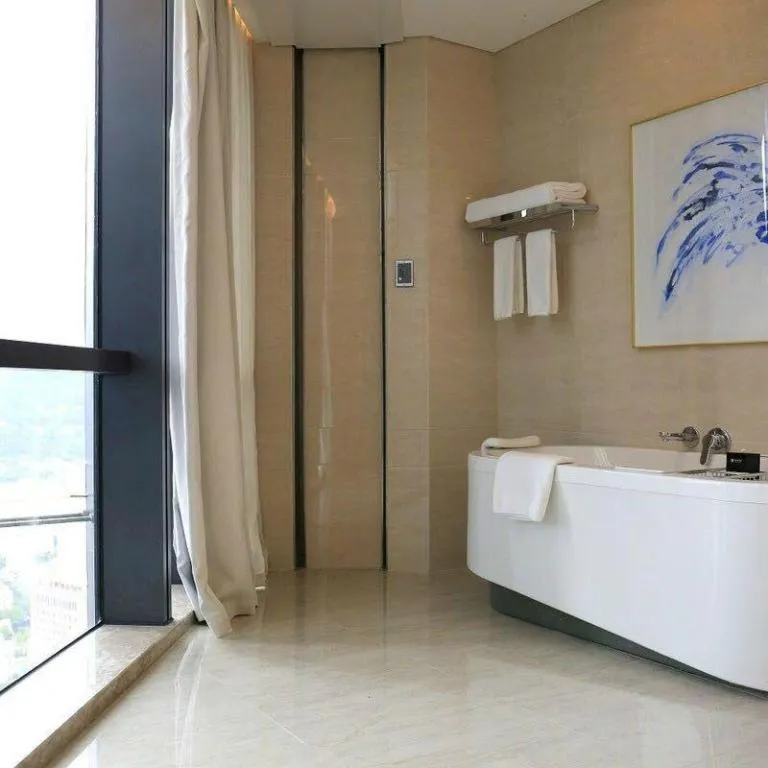 LONGYAN JINGHUA FLIPORT HOTEL