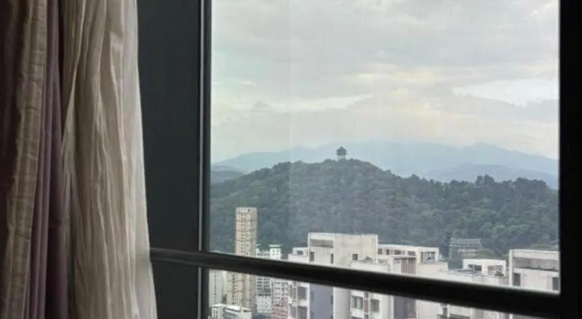 LONGYAN JINGHUA FLIPORT HOTEL