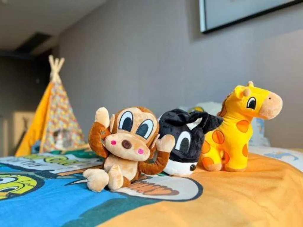 LONGYAN JINGHUA FLIPORT HOTEL