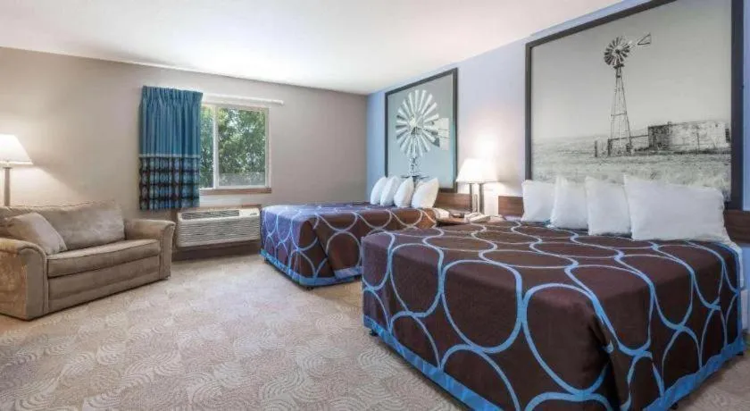 Bed in Super 8 By Wyndham Beloit
