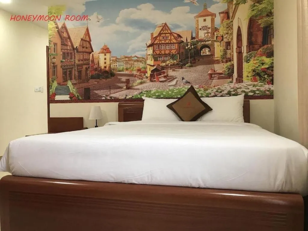 Bed in An Thuyen Hotel