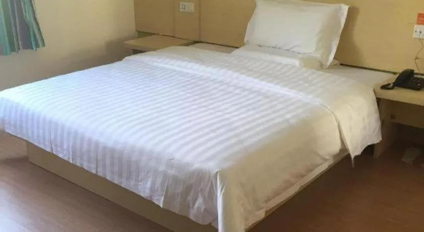 Bed in 7 Days Inn Guangzhou Panyu Square Shilian Road