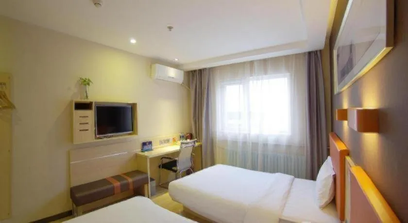 Bed in 7Days Premium Beijing Xidan Lingjing Hutong Metro Station Branch