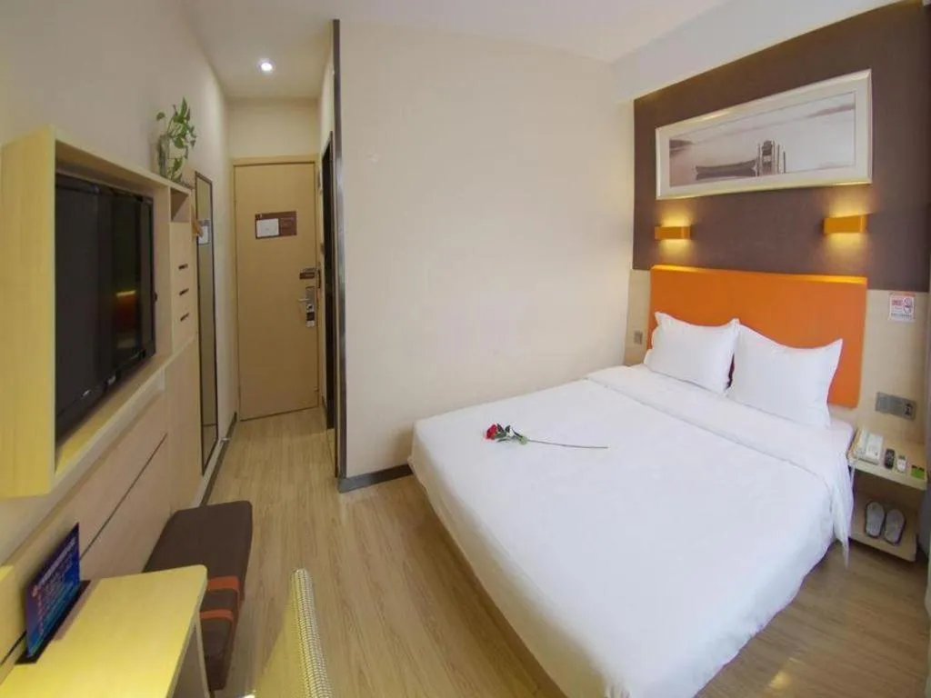 Bed in 7Days Premium Beijing Xidan Lingjing Hutong Metro Station Branch