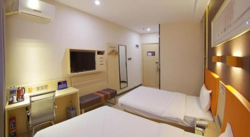 Bed in 7Days Premium Beijing Xidan Lingjing Hutong Metro Station Branch