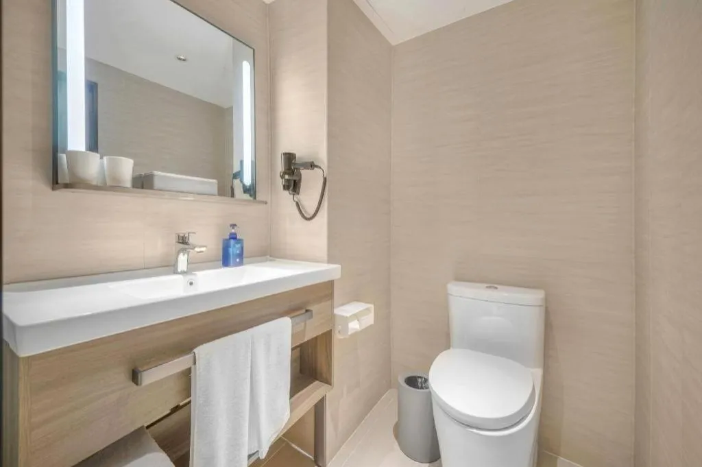 Hanting Hotel Harbin Railway Station Square