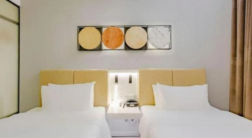 Bed in Ibis Styles Chengdu Chunxi Taikoo Li Hotel