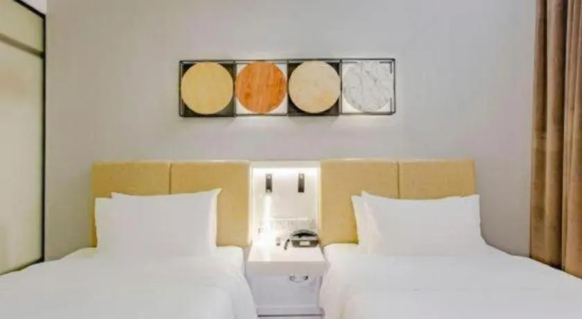 Bed in Ibis Styles Chengdu Chunxi Taikoo Li Hotel