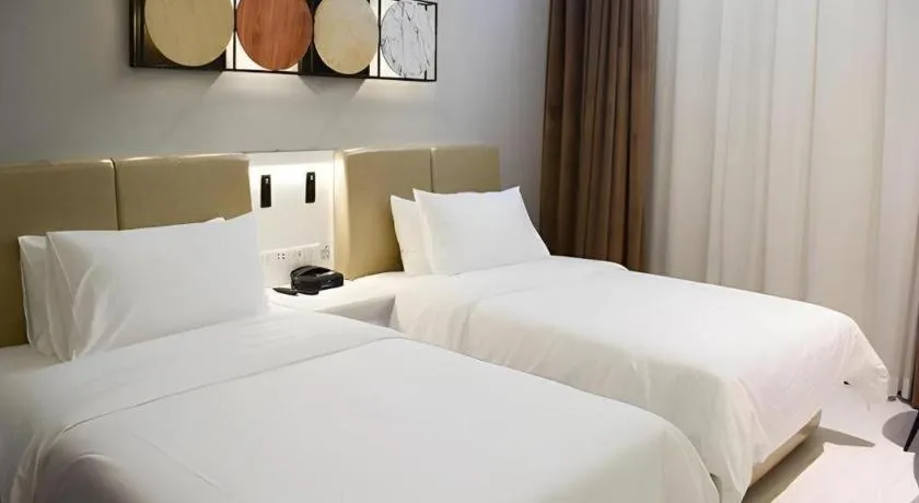 Bed in Ibis Styles Chengdu Chunxi Taikoo Li Hotel