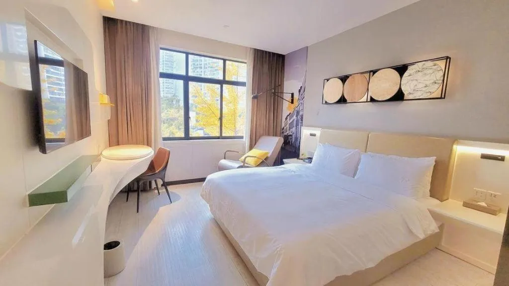 Bed in Ibis Styles Chengdu Chunxi Taikoo Li Hotel