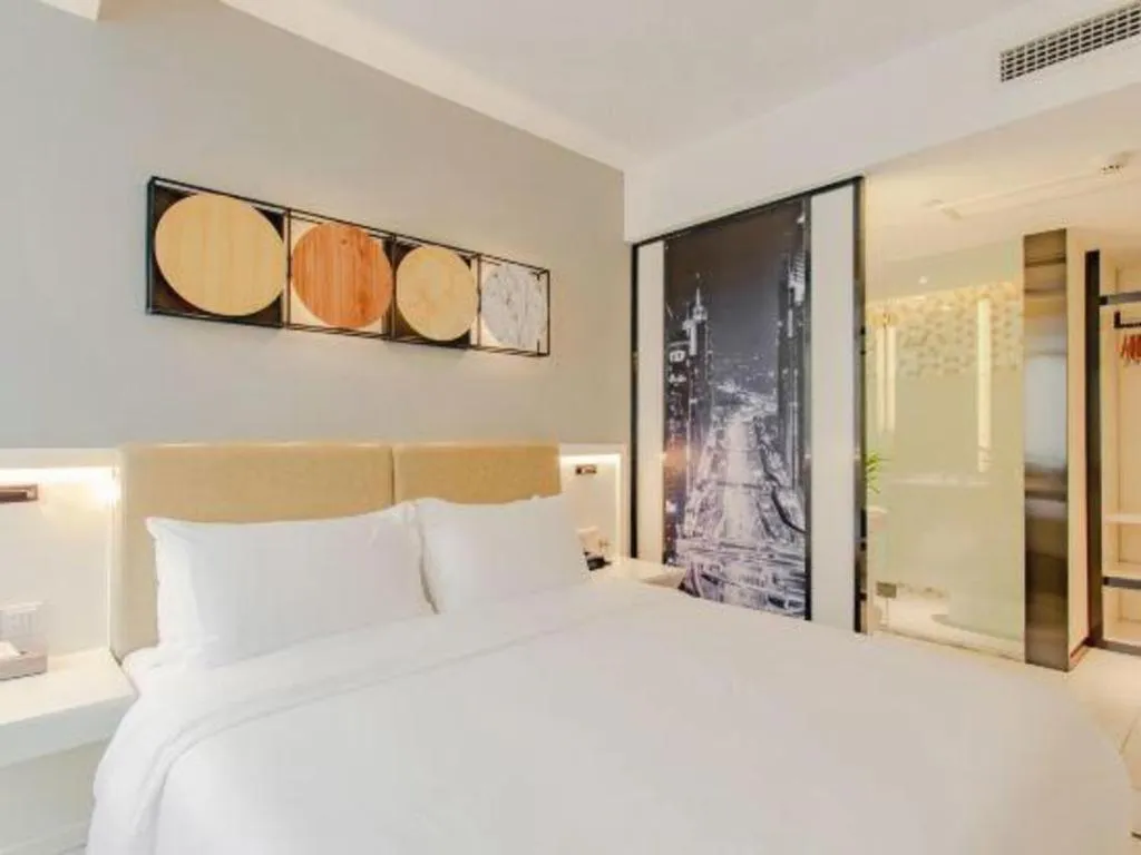 Bed in Ibis Styles Chengdu Chunxi Taikoo Li Hotel