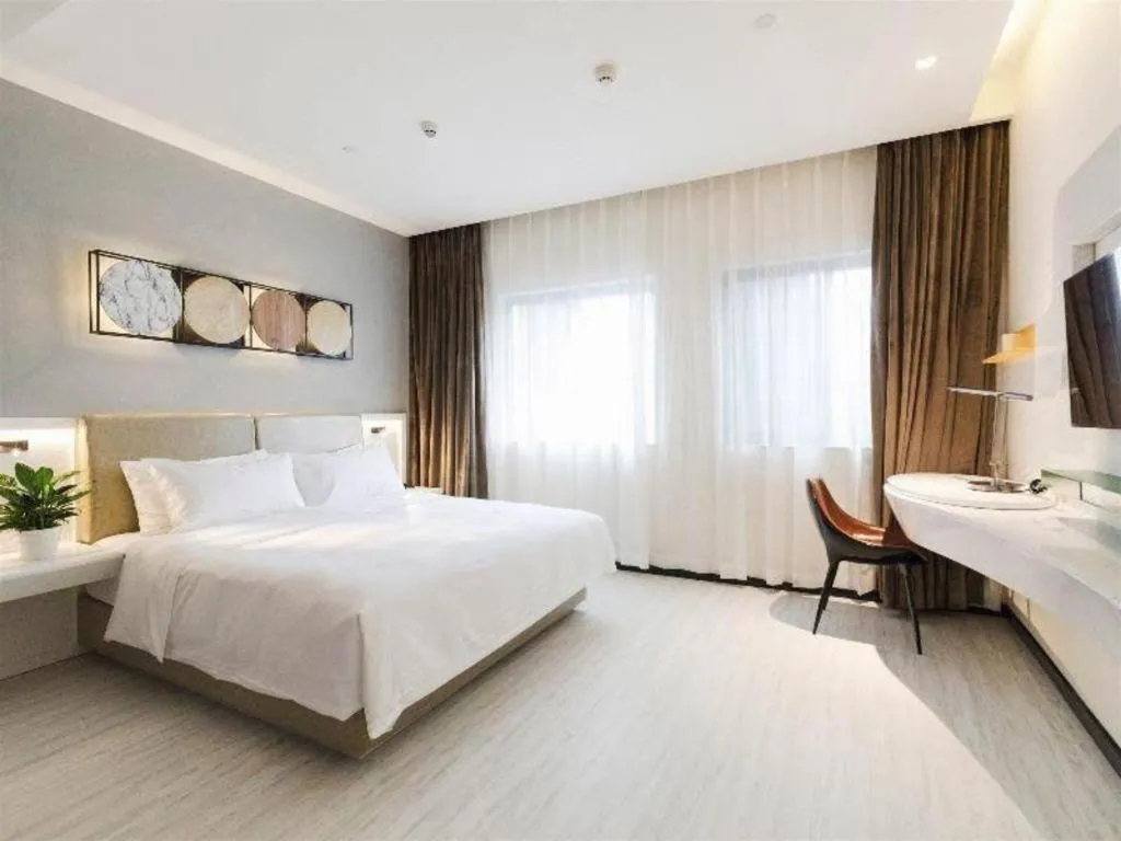 Bed in Ibis Styles Chengdu Chunxi Taikoo Li Hotel