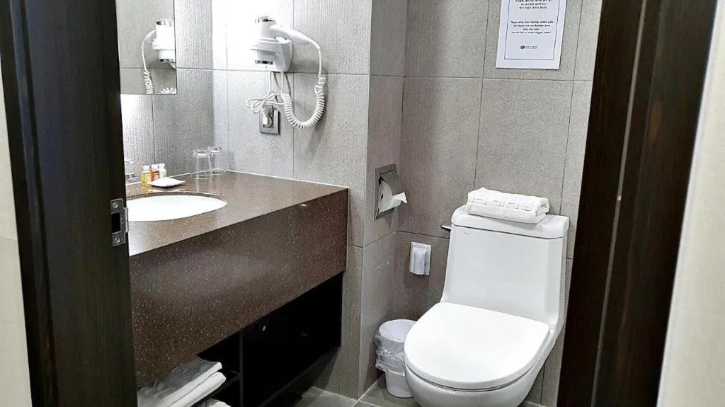 Riviera Incheon Airport Hotel