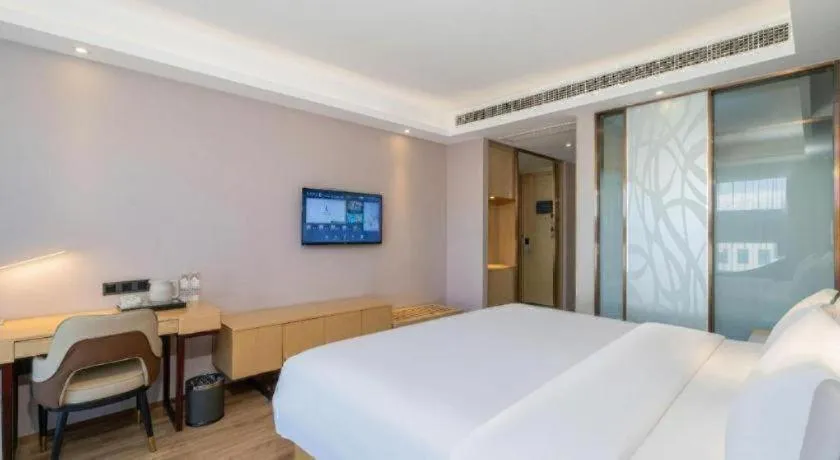 Bed in Lavande Hotel Bejing West Station South Square Lize Commercial Zone