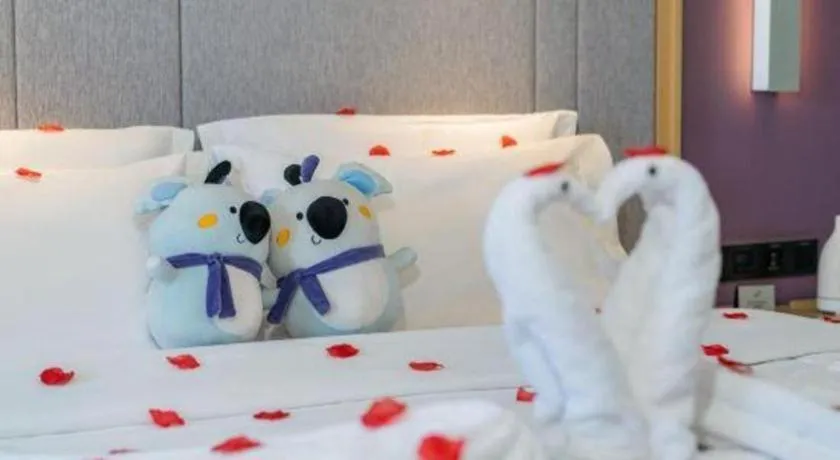 Bed in Lavande Hotel Bejing West Station South Square Lize Commercial Zone