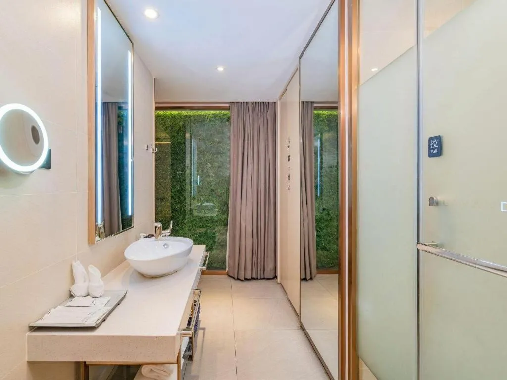 Lavande Hotel Bejing West Station South Square Lize Commercial Zone