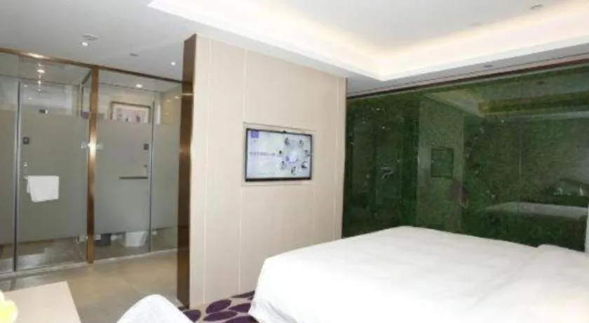 Bed in Lavande Hotel Bejing West Station South Square Lize Commercial Zone