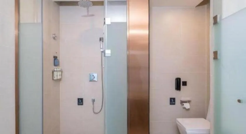 Lavande Hotel Bejing West Station South Square Lize Commercial Zone