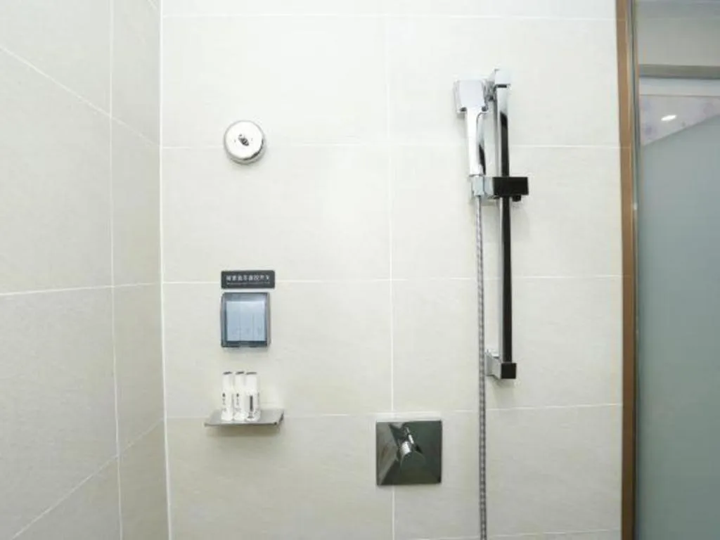 Lavande Hotel Bejing West Station South Square Lize Commercial Zone