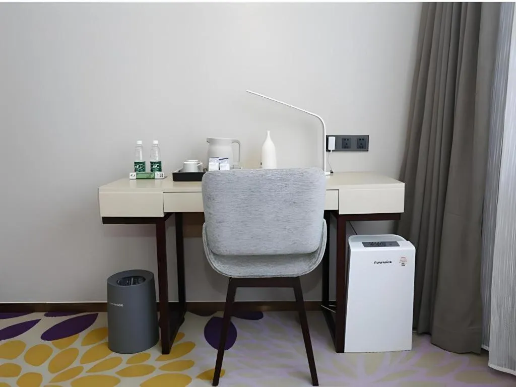 Lavande Hotel Bejing West Station South Square Lize Commercial Zone