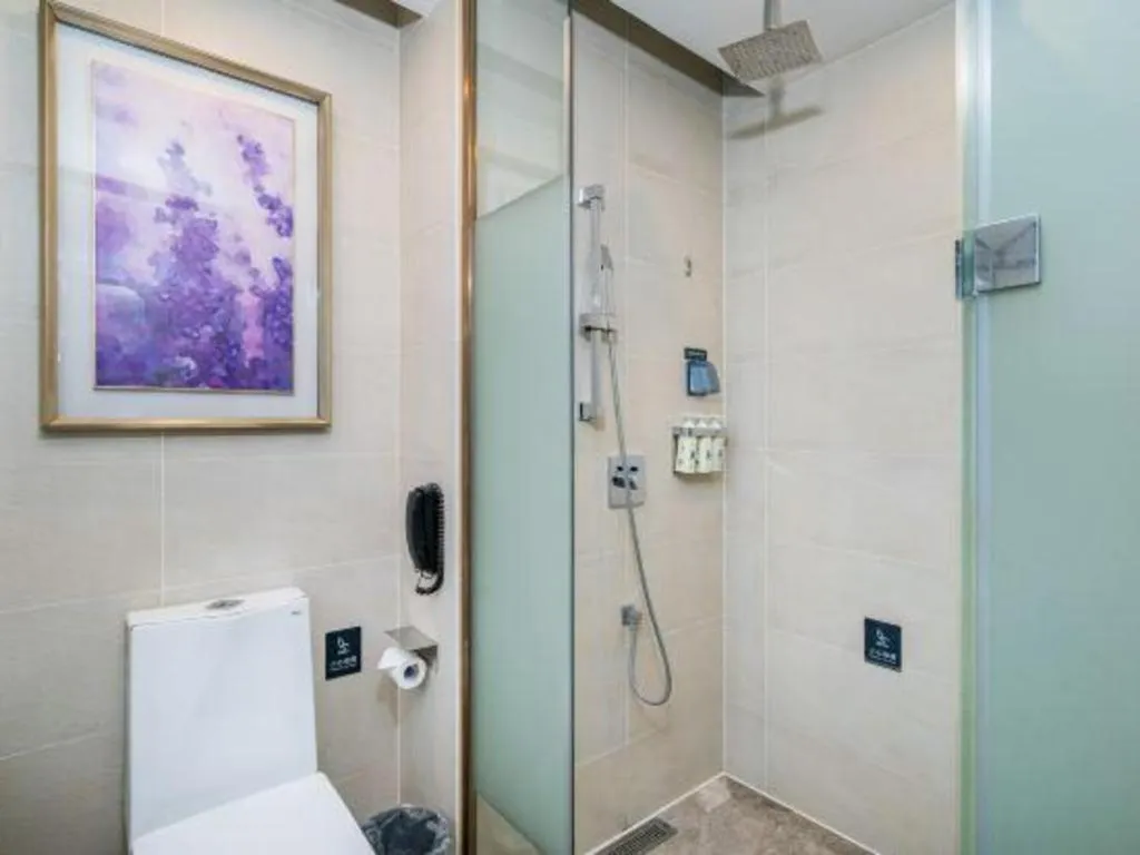 Lavande Hotel Bejing West Station South Square Lize Commercial Zone