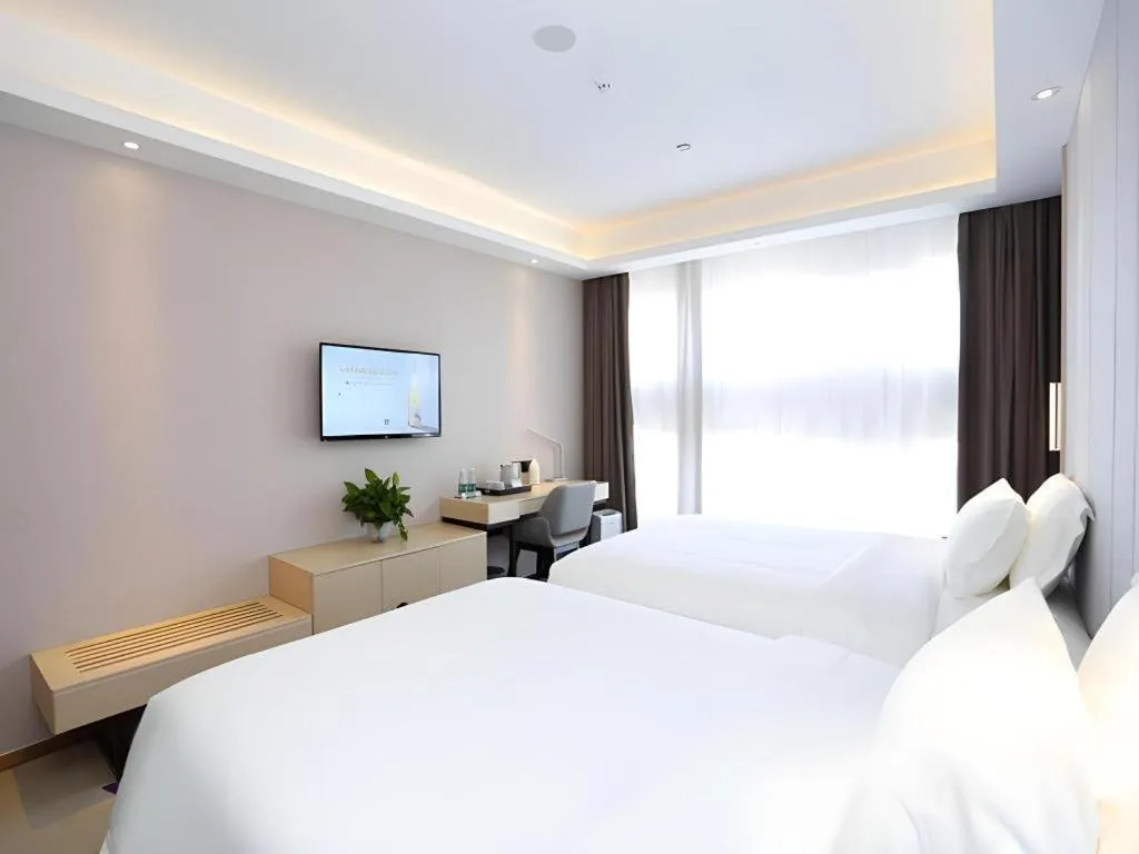 Bed in Lavande Hotel Bejing West Station South Square Lize Commercial Zone