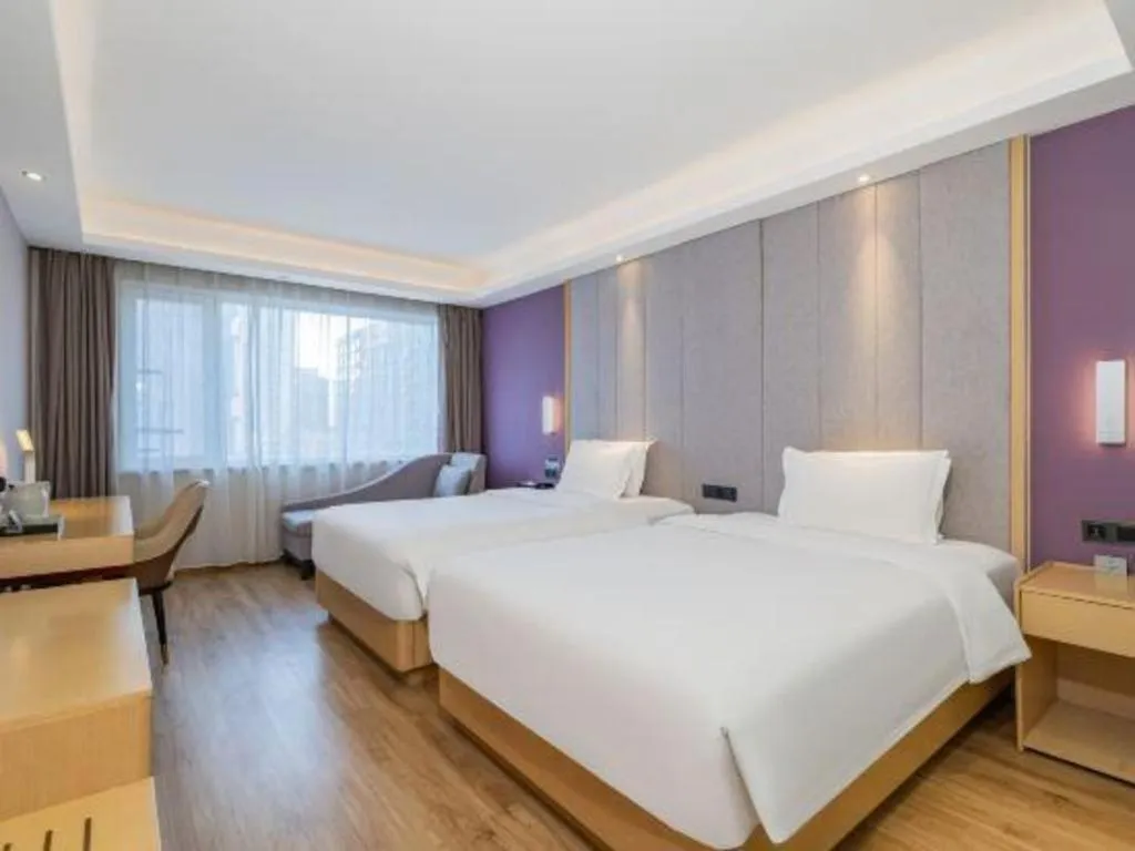 Bed in Lavande Hotel Bejing West Station South Square Lize Commercial Zone