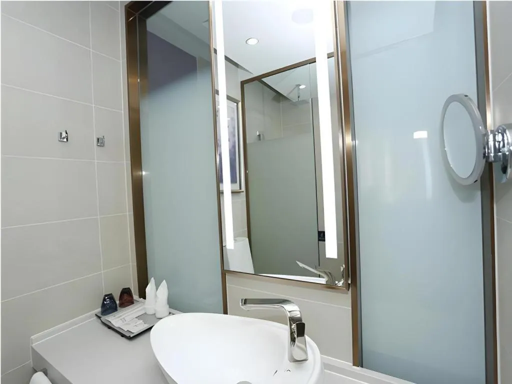 Lavande Hotel Bejing West Station South Square Lize Commercial Zone