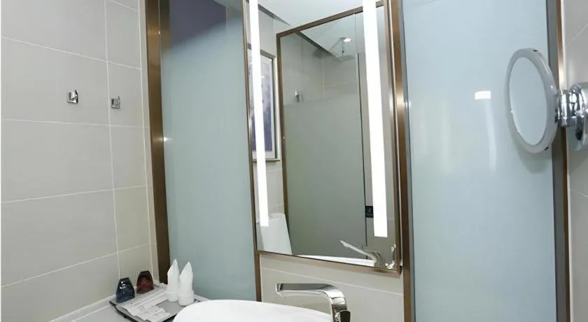 Lavande Hotel Bejing West Station South Square Lize Commercial Zone