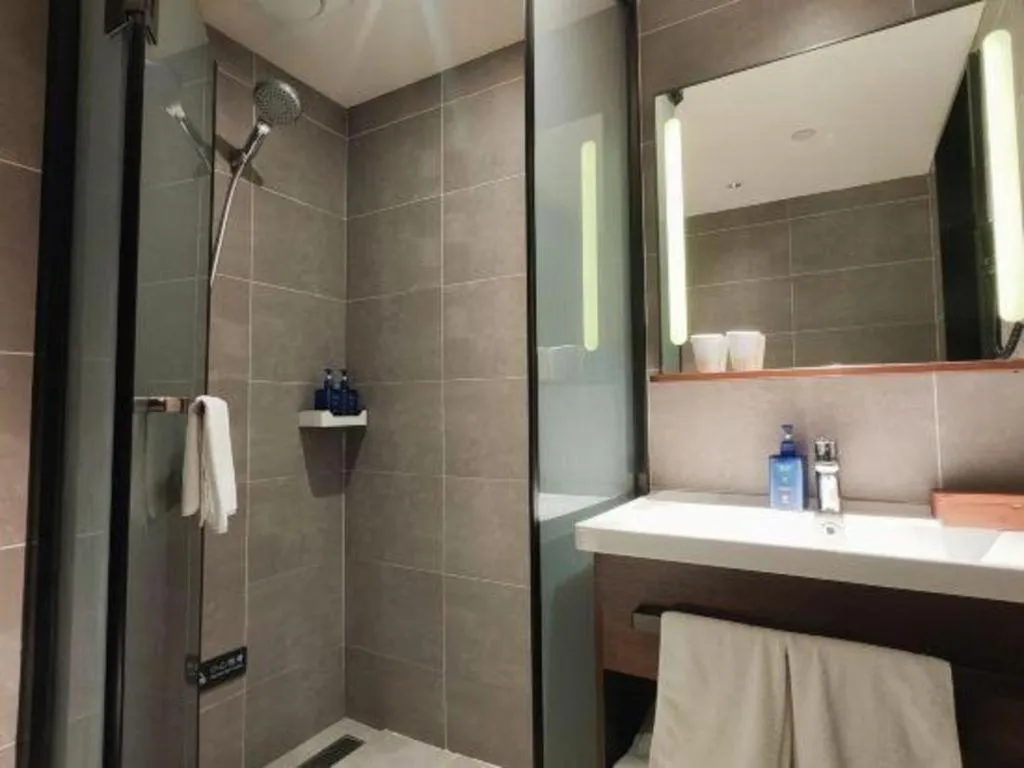 Hanting Hotel Chongqing Guanyinqiao