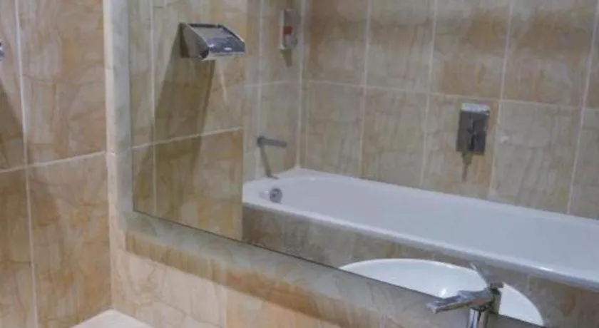 Tropical Point Hotel Syariah