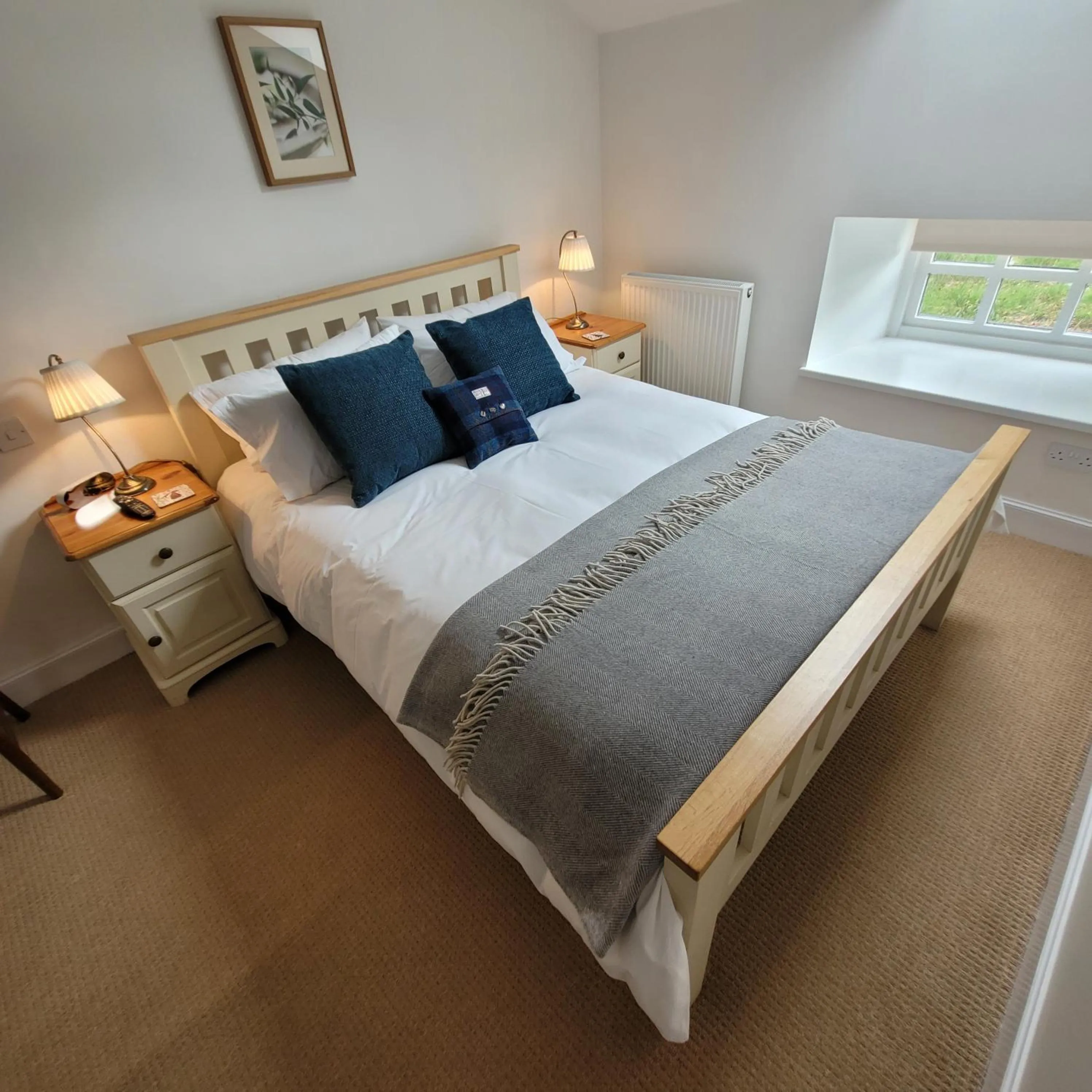 Bed in Loch Lomond Finnich Cottages