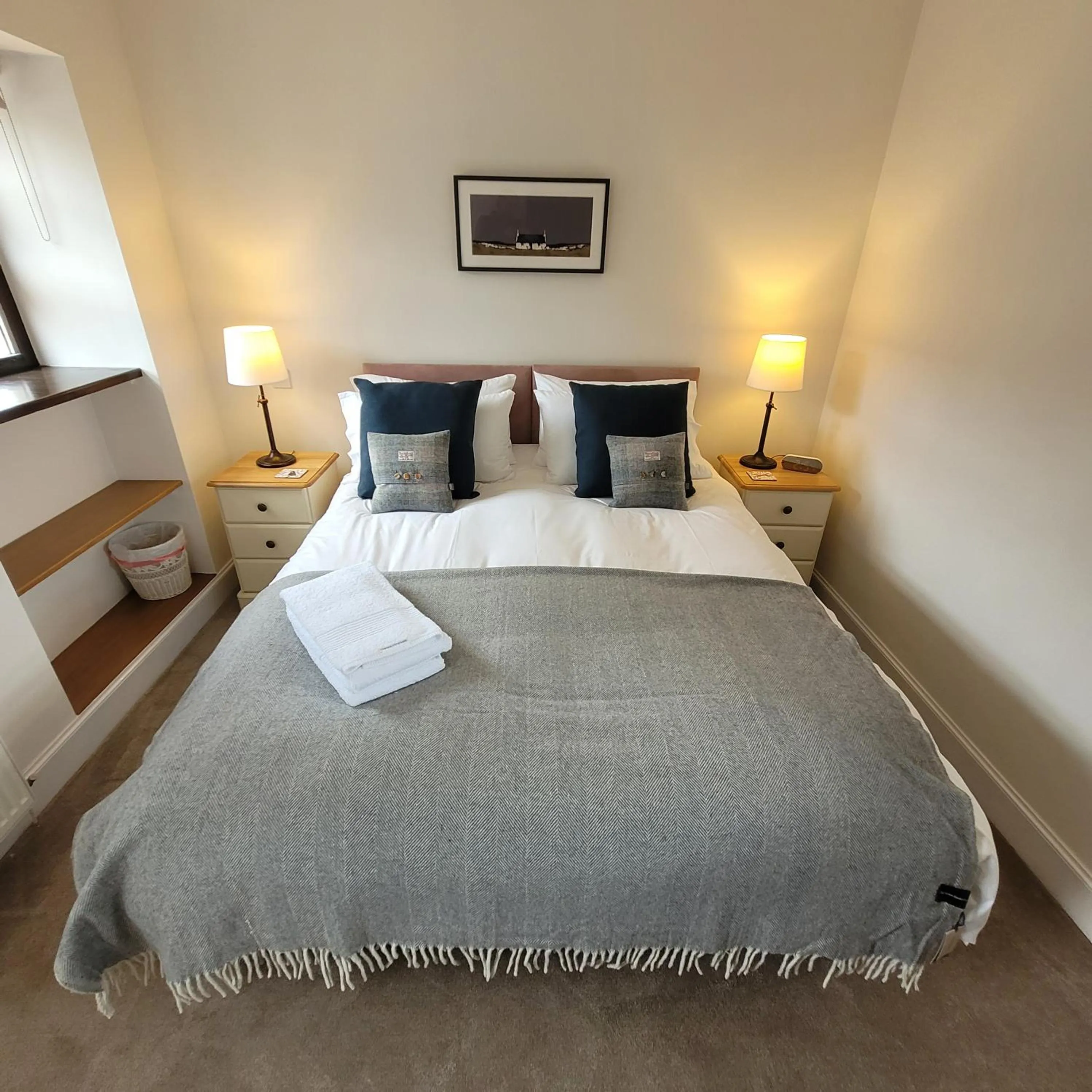 Bed in Loch Lomond Finnich Cottages