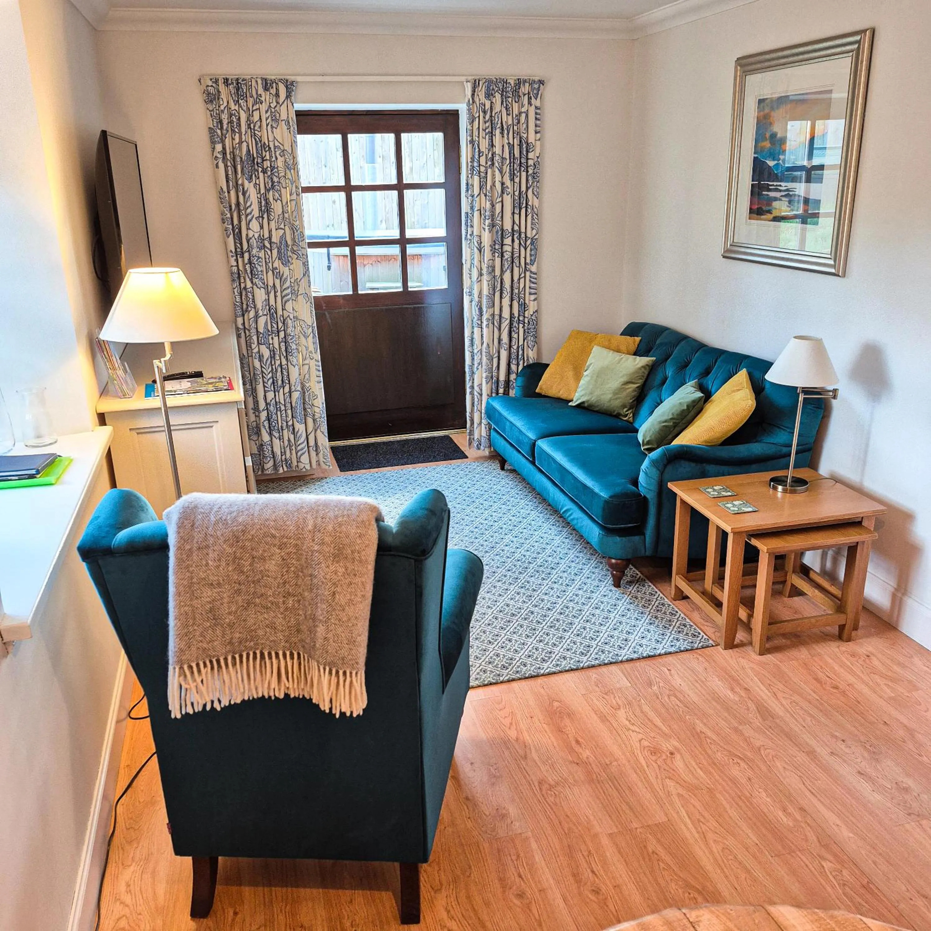 Living room in Loch Lomond Finnich Cottages