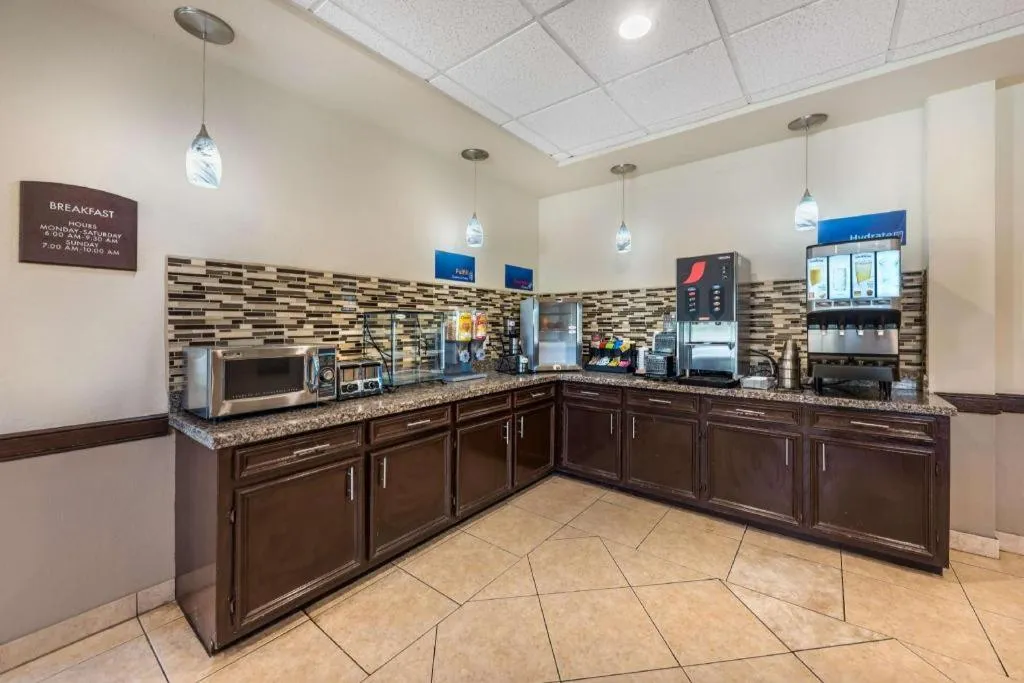 Best Western La Grange Inn & Suites