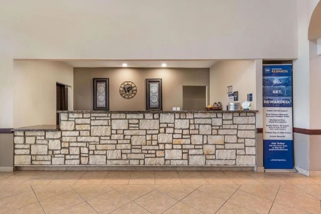 Best Western La Grange Inn & Suites