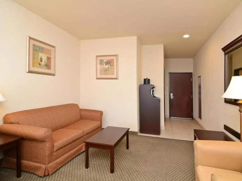 Best Western La Grange Inn & Suites