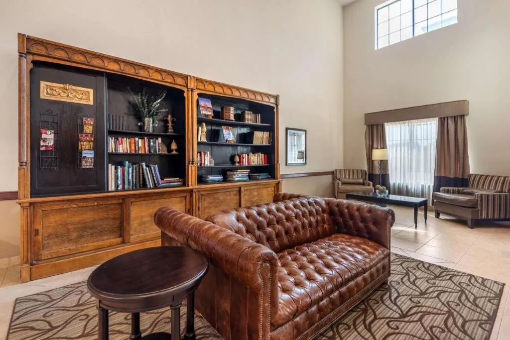 Best Western La Grange Inn & Suites