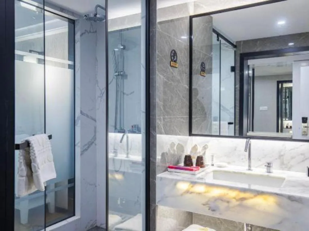 Ramada Encore by Wyndham Qionghai Downtown