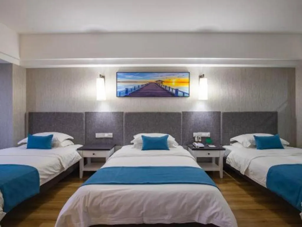 Bed in Ramada Encore by Wyndham Qionghai Downtown