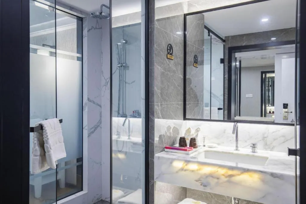 Ramada Encore by Wyndham Qionghai Downtown