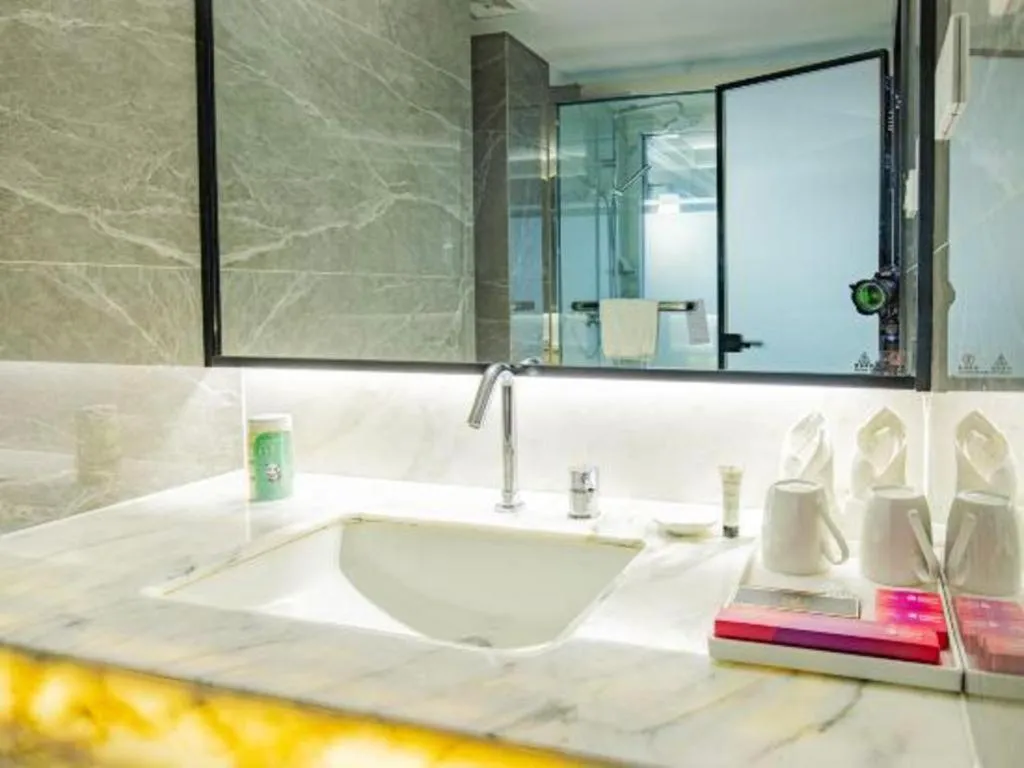 Ramada Encore by Wyndham Qionghai Downtown