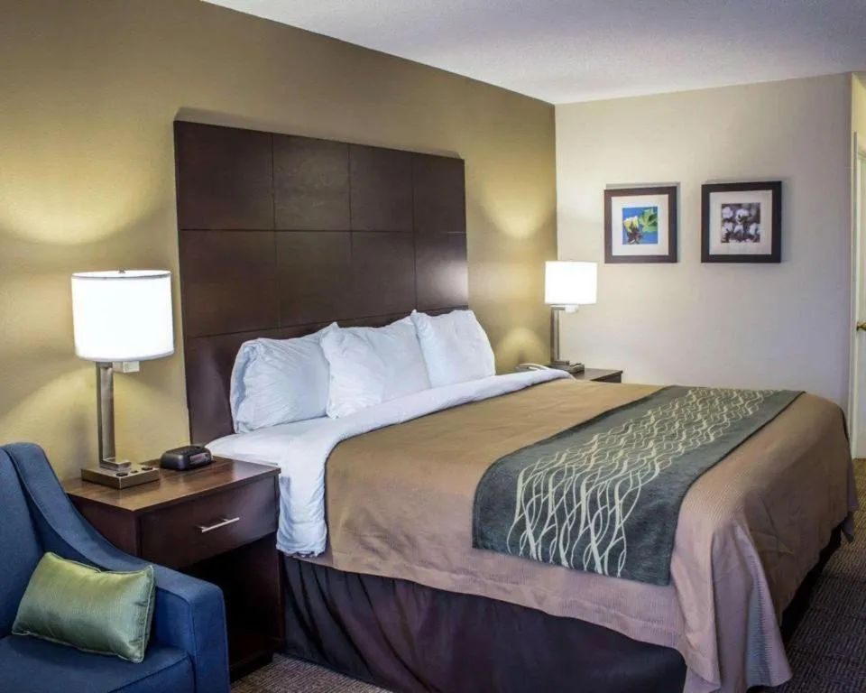 Bed in Comfort Inn