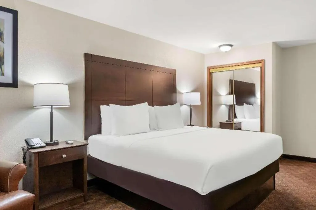 Bed in Best Western George West Executive Inn