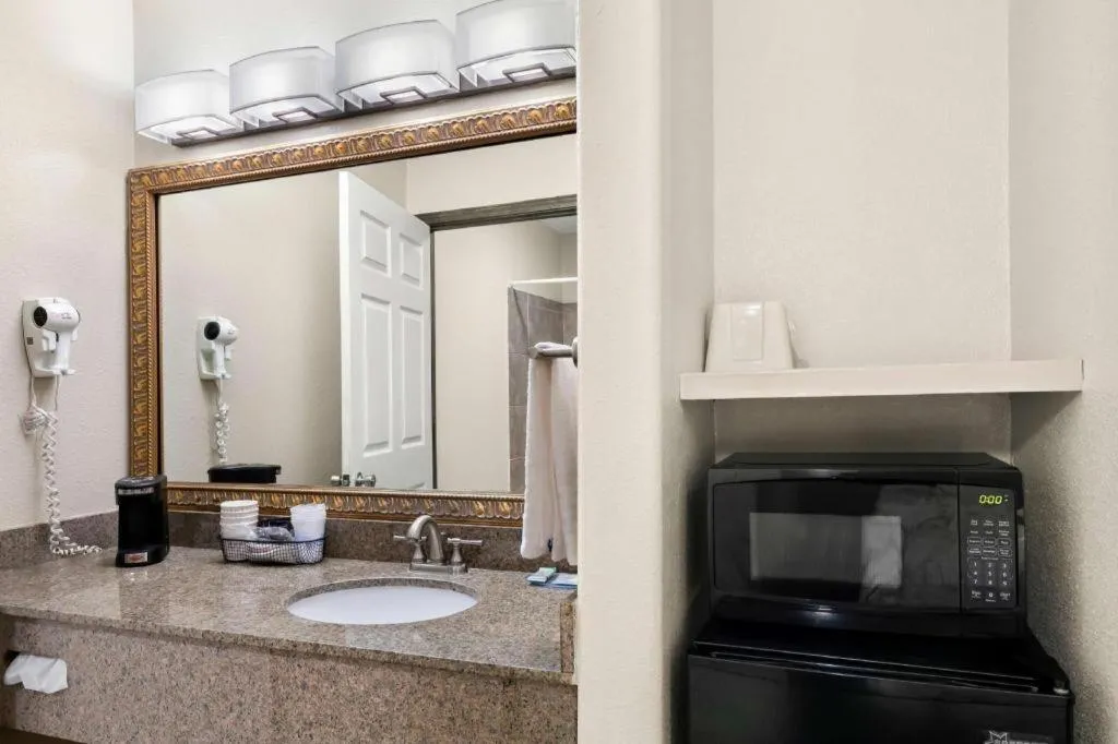 Best Western George West Executive Inn