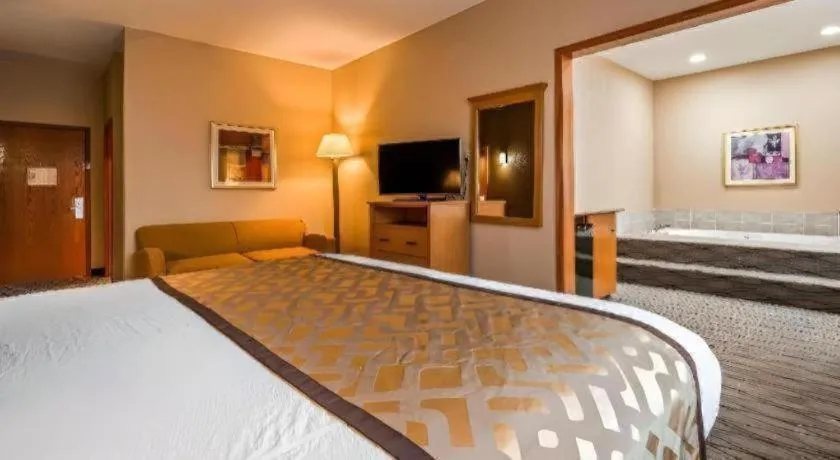 Bed in Best Western Locust Grove Inn & Suites