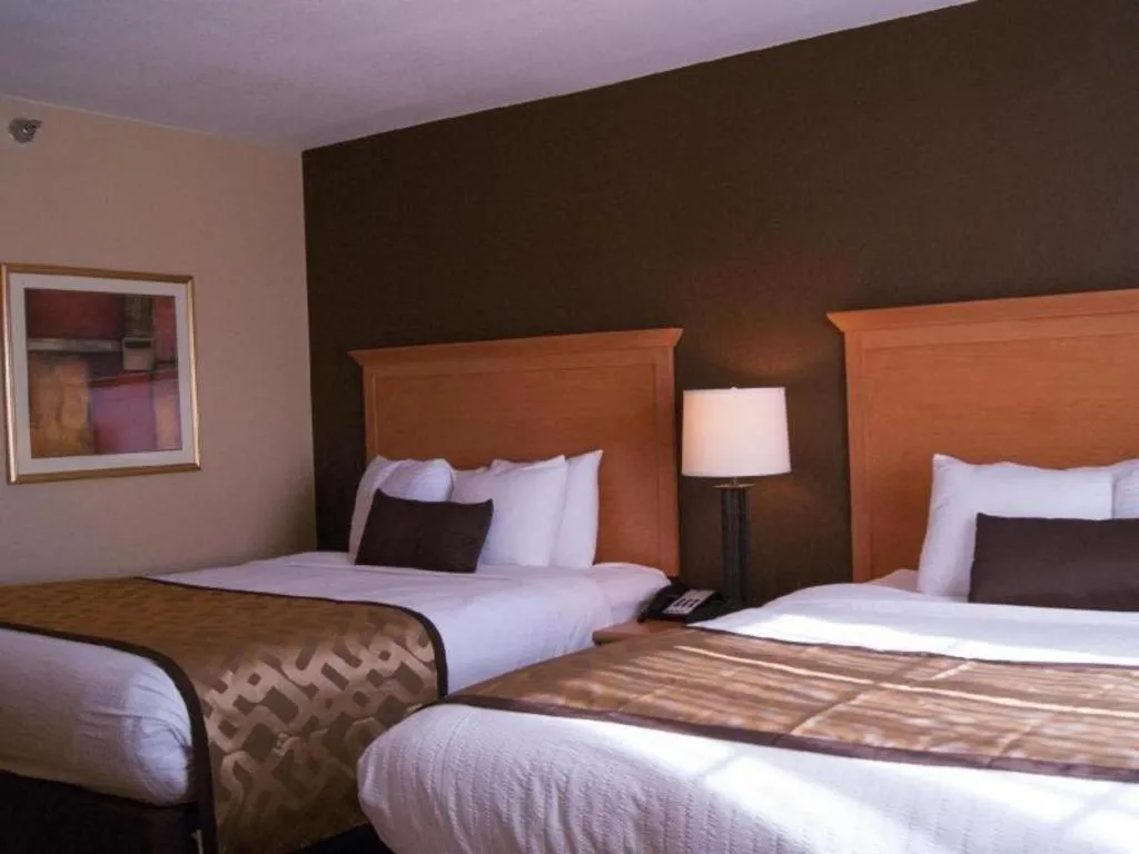 Bed in Best Western Locust Grove Inn & Suites