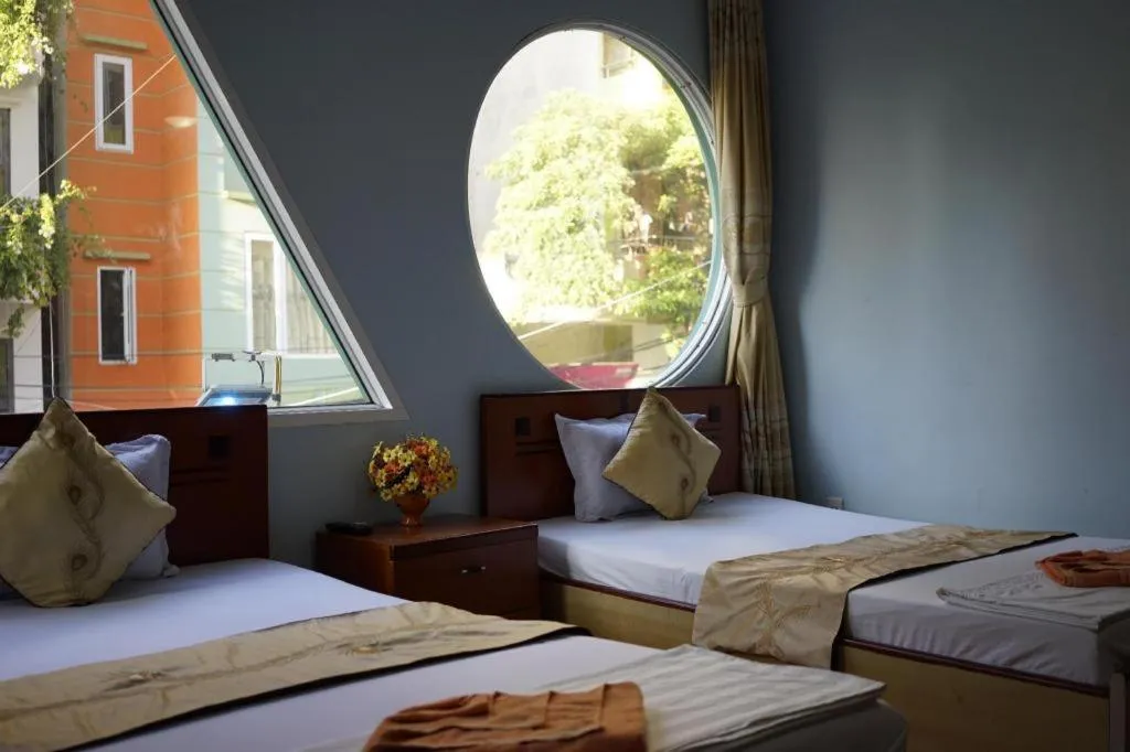 Bed in Ciao CatBa Hotel