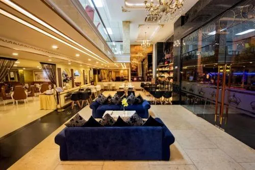 Golden Crown Hotel Saigon