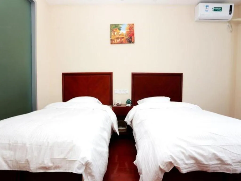 Bed in GreenTree Inn JiangSu NanJing South Railway Station South Square Express Hotel